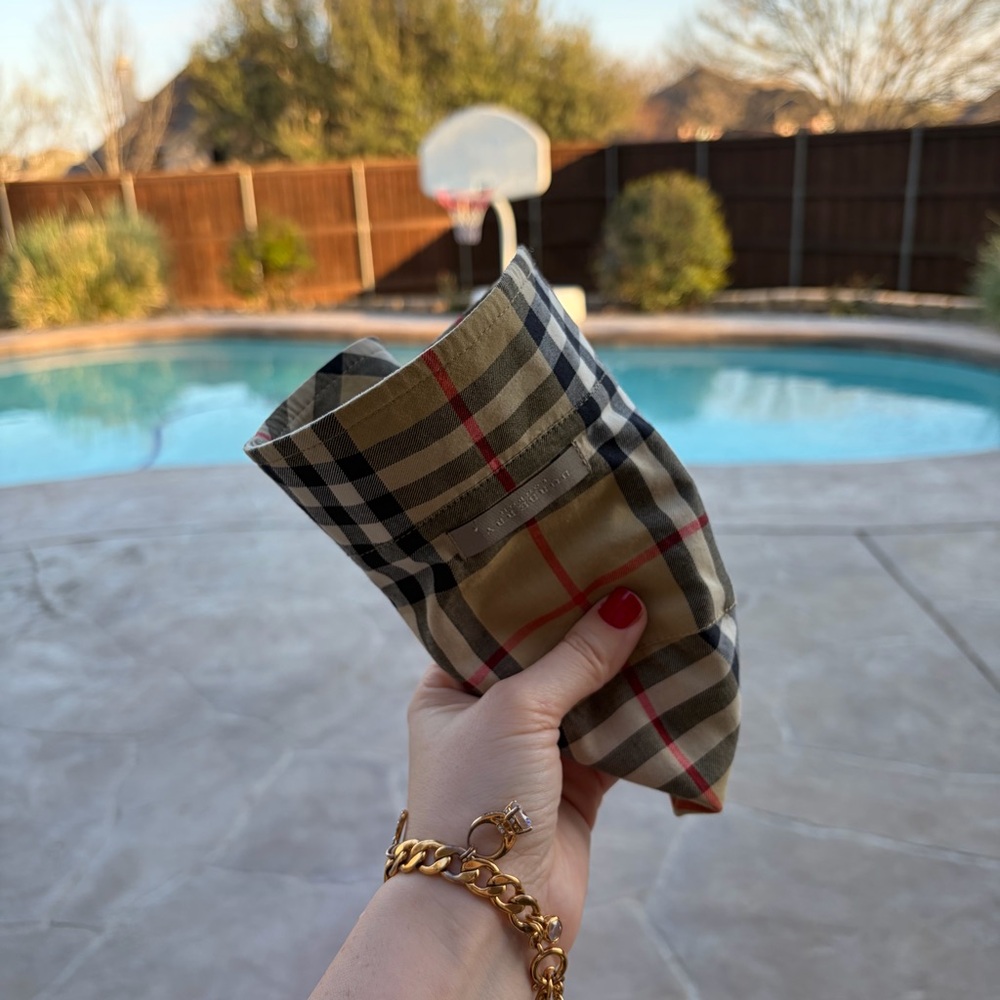 BURBERRY Reversible Bucket Hat Nova Check Beige S/M Unisex - Picture 6 of 12